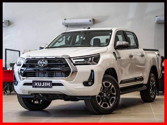 TOYOTA HILUX 2.8 D-4D TURBO DIESEL CD SRX 4X4 AUTOMÁTICO TOYOTA HILUX 2.8 D-4D TURBO DIESEL CD SRX 4X4 AUTOMÁTICO